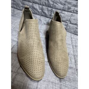 Xappeal Auden, Slip On Booties, Taupe, Holes In Upper, New Without Box, Size 9